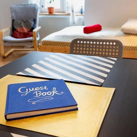 Appartement Blue Peace-apartment With Free Parking In Center For 1-6 People *