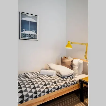 Blue Peace-apartment With Free Parking In Center For 1-6 People