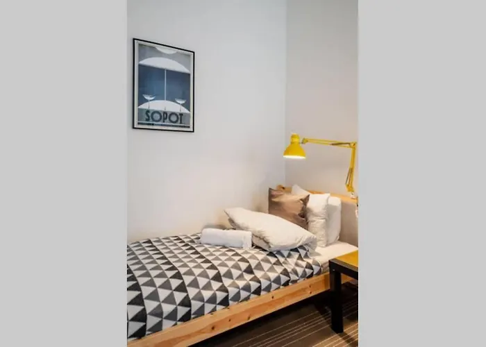 Blue Peace-apartment With Free Parking In Center For 1-6 People