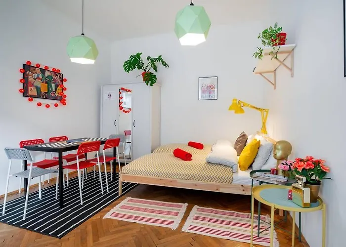 Apartman Blue Peace-apartment With Free Parking In Center For 1-6 People *