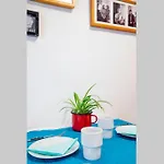 Appartamento Blue Peace-apartment With Free Parking In Center For 1-6 People *
