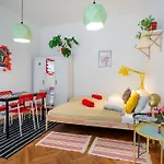 Appartamento Blue Peace-apartment With Free Parking In Center For 1-6 People *